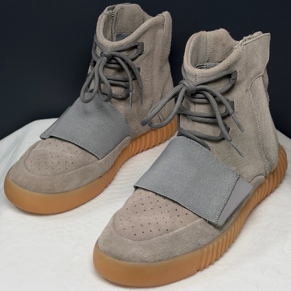 adidas Yeezy Boost 750 “Grey Gum” BB1840 | Men’s Size 10 - Picture 4 of 16